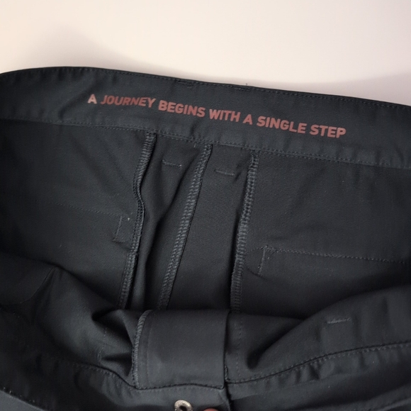 RHONE Men's Black Pants Size 33x30 - Picture 2 of 7